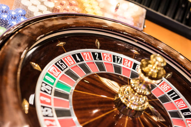 Experience the Thrill of Real Money Roulette Games